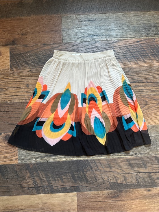 Forever 21 Dresses & Skirts - Pleated Multicolor Pattern Skirt
